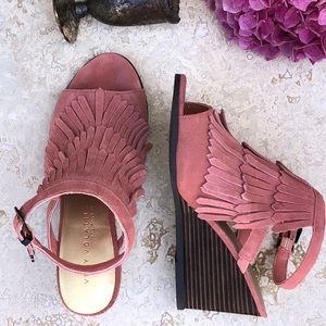 Very Volatile snazzy suede salmon sandals